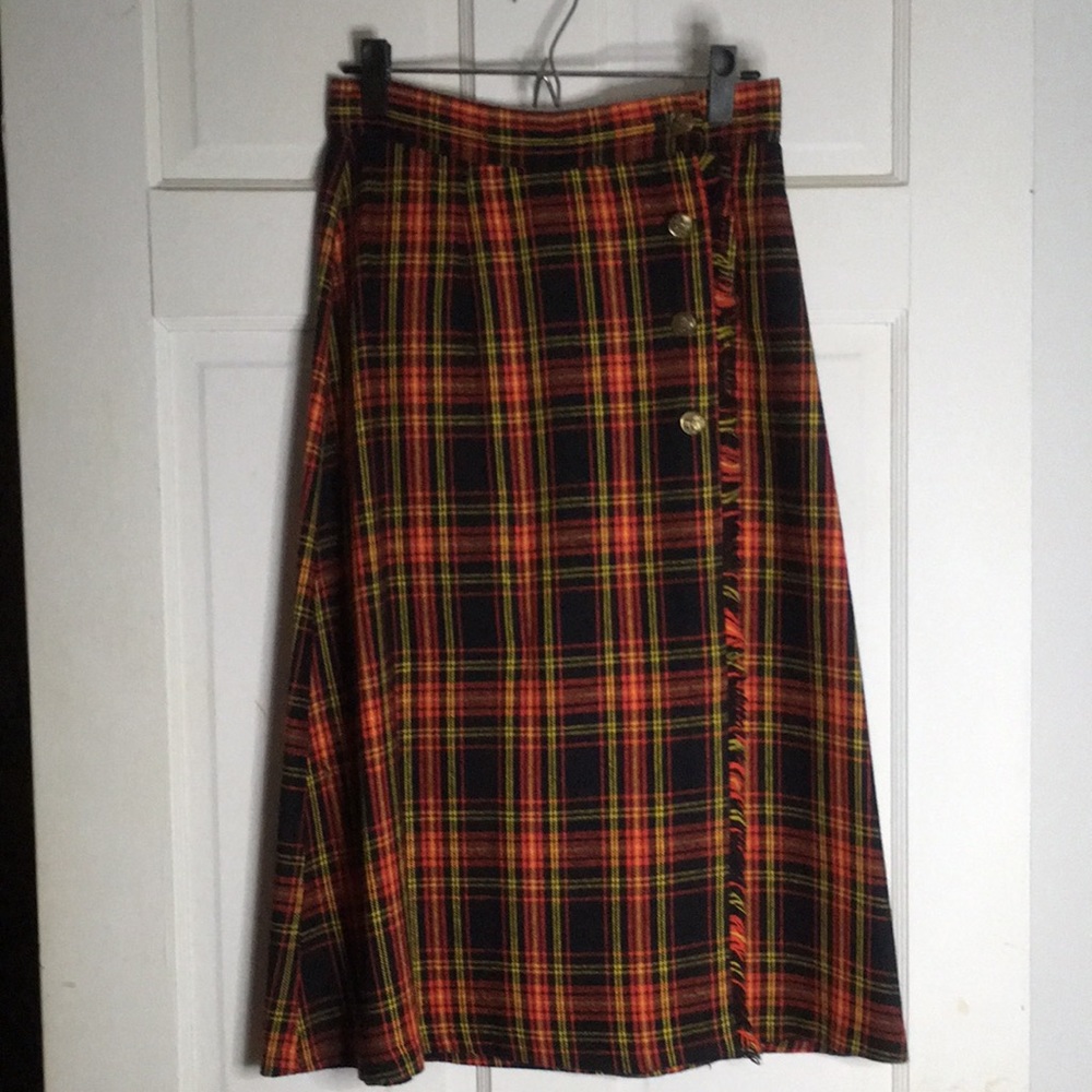 Plaid wrap around skirt.